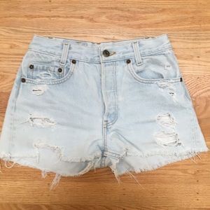 Levi’s Vintage Denim Cutoff Shorts W27 L30